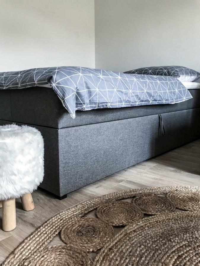 Stylový Přímo U Lanovky, Vlastní Garážové Stání